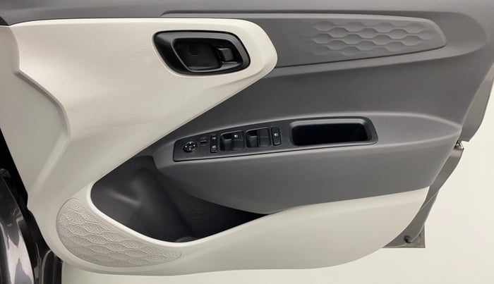 2020 Hyundai GRAND I10 NIOS MAGNA 1.2 MT, Petrol, Manual, 30,010 km, Driver Side Door Panels Control
