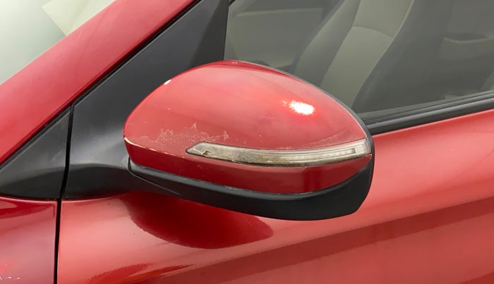 2015 Hyundai Elite i20 SPORTZ 1.2, Petrol, Manual, 1,19,879 km, Left rear-view mirror - Indicator light has minor damage