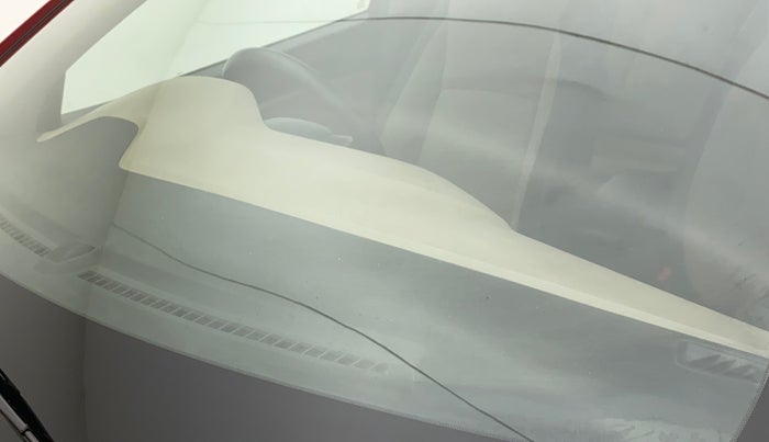 2015 Hyundai Elite i20 SPORTZ 1.2, Petrol, Manual, 1,19,879 km, Front windshield - Minor spot on windshield
