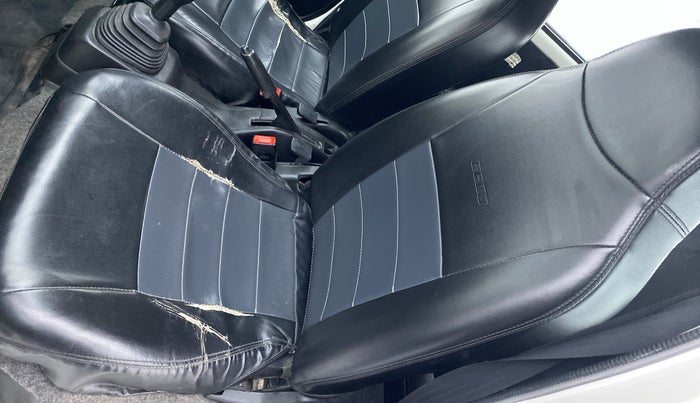 2018 Maruti Eeco 5 STR WITH AC PLUSHTR, Petrol, Manual, 90,177 km, Front left seat (passenger seat) - Cover slightly torn
