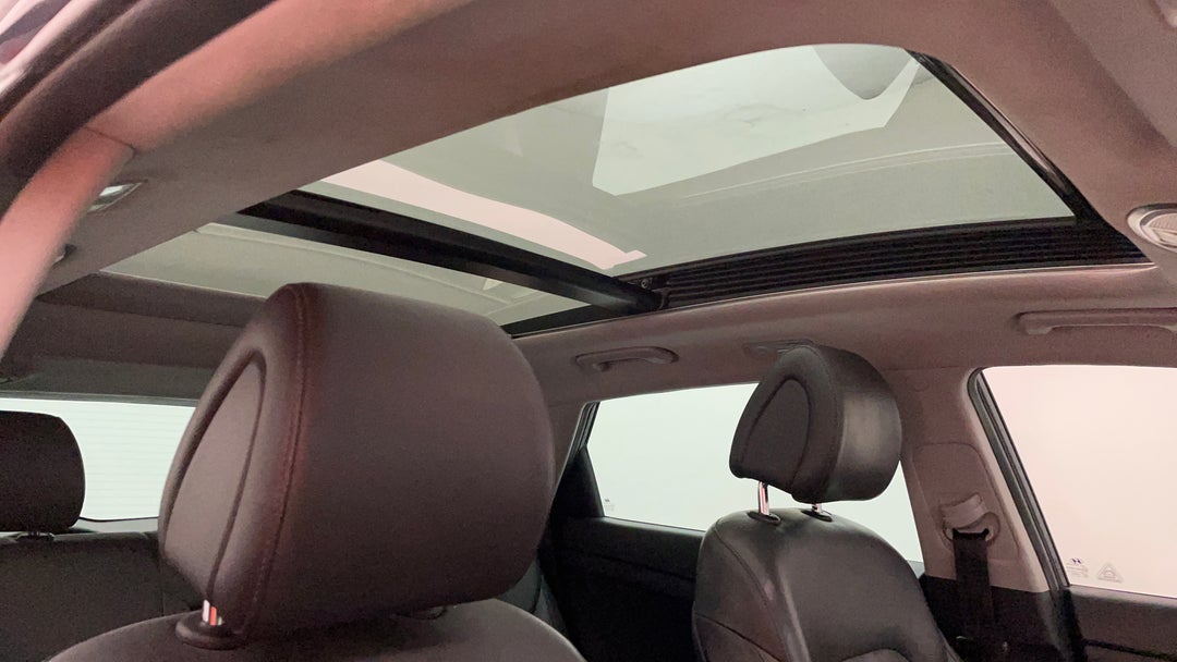 Interior Sunroof/Moonroof