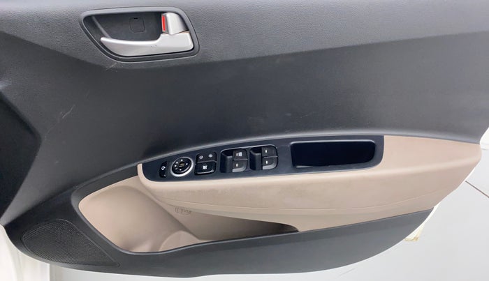 2016 Hyundai Grand i10 SPORTZ 1.2 KAPPA VTVT, Petrol, Manual, 42,484 km, Driver Side Door Panels Control