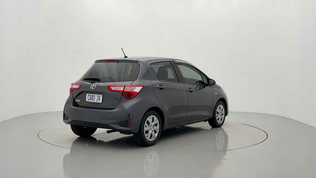 Right Back Diagonal (45- Degree) View