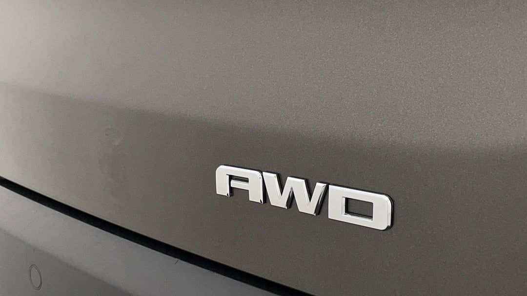 Badge (Boot Right Side)