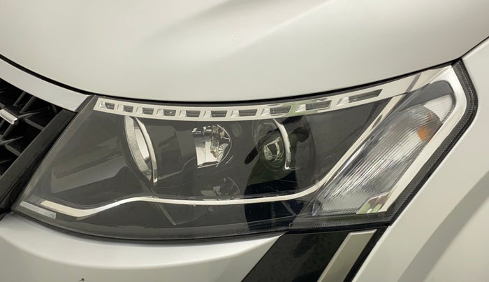 2021 Mahindra XUV500 W7 AT, Diesel, Automatic, 40,111 km, Left headlight - Minor scratches