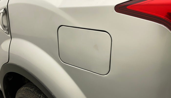 2021 Mahindra XUV500 W7 AT, Diesel, Automatic, 40,111 km, Left quarter panel - Paint has minor damage