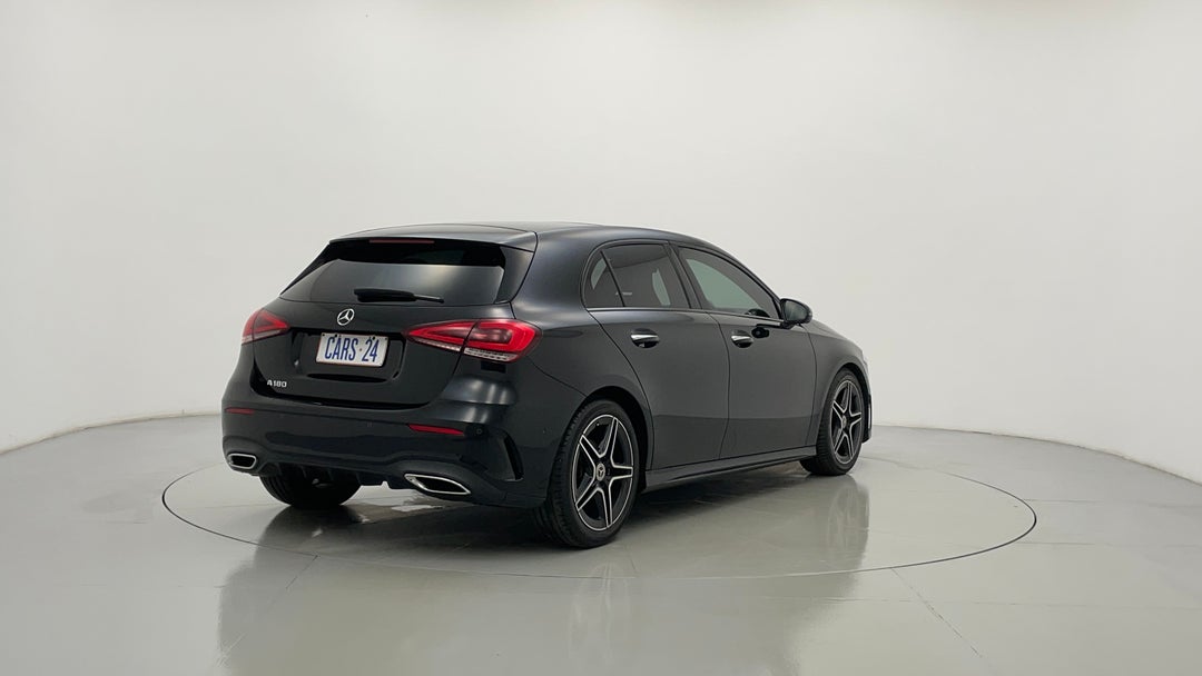 Right Back Diagonal (45- Degree) View