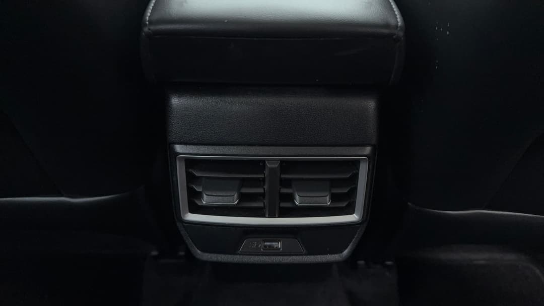 2025 MG ZS Essence, Automatic, 13807 km, Rear A/C Vent