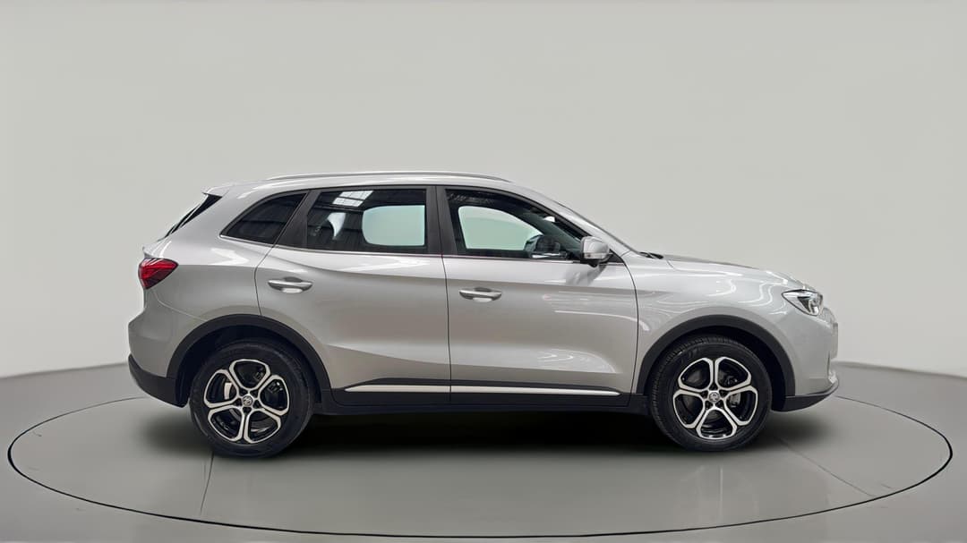 2025 MG ZS Essence, Automatic, 13807 km, Right Side View