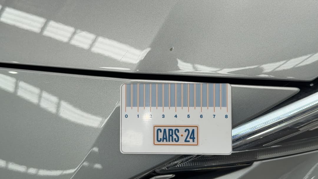 2025 MG ZS Essence, Automatic, 13807 km, Bonnet Chip