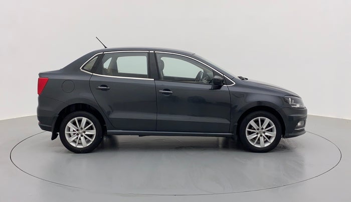 2016 Volkswagen Ameo HIGHLINE 1.5, Diesel, Manual, 92,961 km, Right Side View