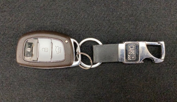 2014 Hyundai Grand i10 ASTA AT 1.2 KAPPA VTVT, Petrol, Automatic, 31,970 km, Lock system - Remote key not functional