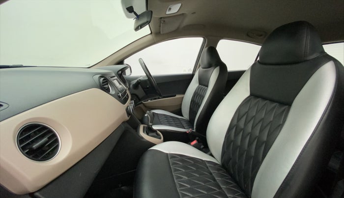 2014 Hyundai Grand i10 ASTA AT 1.2 KAPPA VTVT, Petrol, Automatic, 31,970 km, Right Side Front Door Cabin