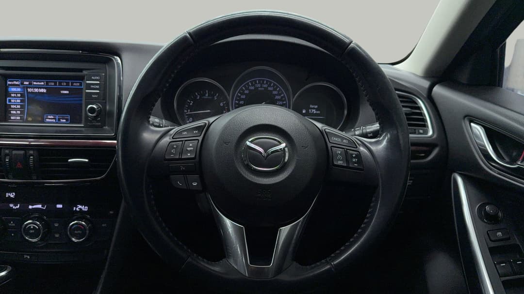 2013 Mazda 6 Touring, Automatic, 195249 km, Steering Wheel Close-up