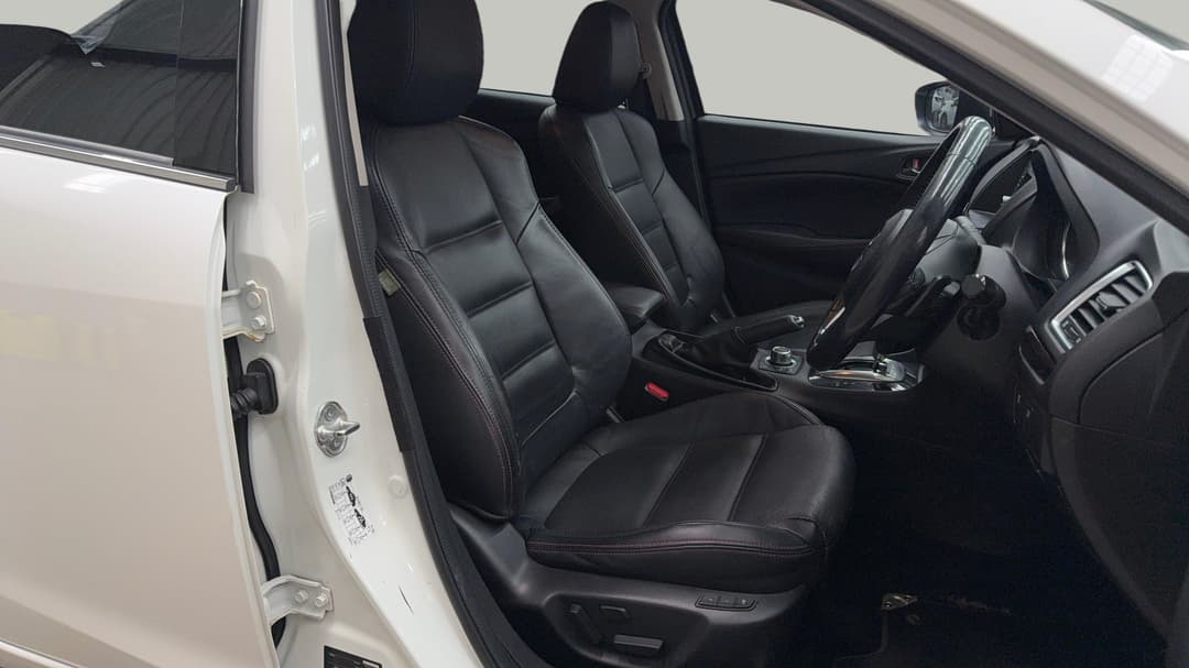 2013 Mazda 6 Touring, Automatic, 195249 km, Right Side Front Door Cabin View