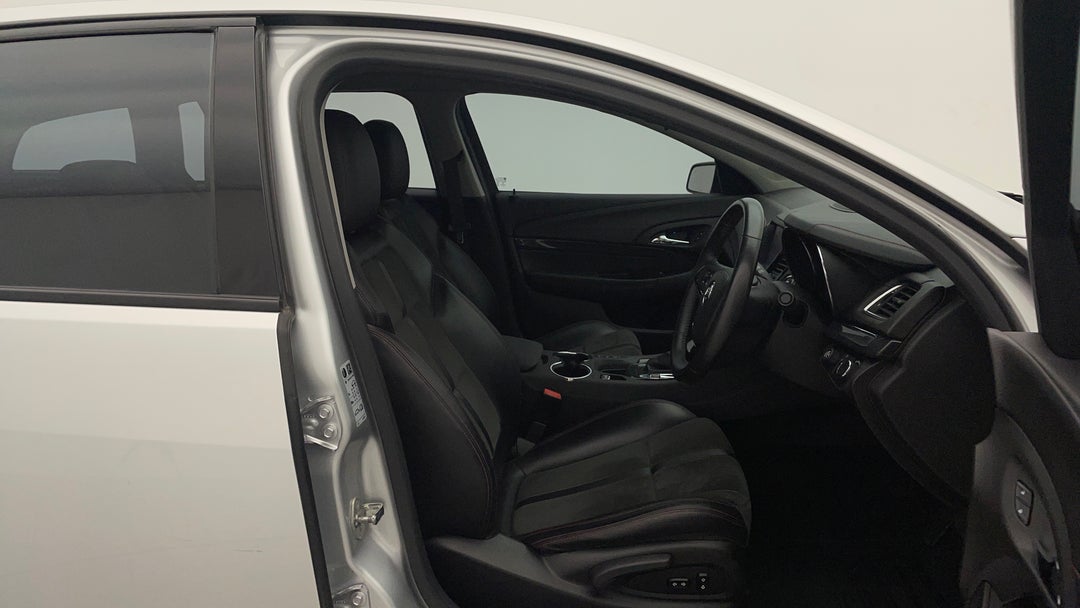 2016 Holden Commodore Sv6 Black Edition, Automatic, 141680 km, Right Side Front Door Cabin View