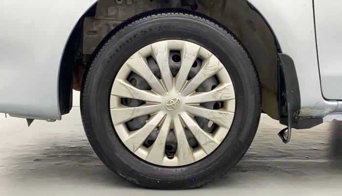 2011 Toyota Etios Liva G, Petrol, Manual, 34,111 km, Left Front Wheel
