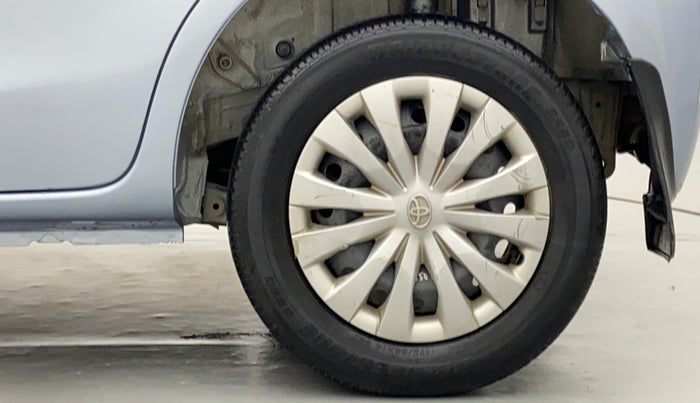 2011 Toyota Etios Liva G, Petrol, Manual, 34,111 km, Left Rear Wheel