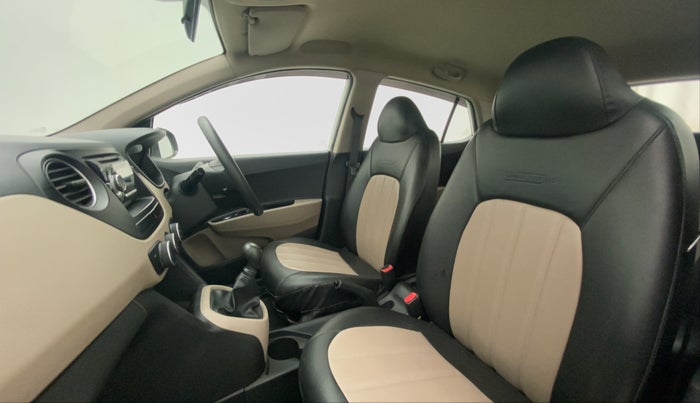 2017 Hyundai Grand i10 MAGNA 1.2 KAPPA VTVT, Petrol, Manual, 31,527 km, Right Side Front Door Cabin