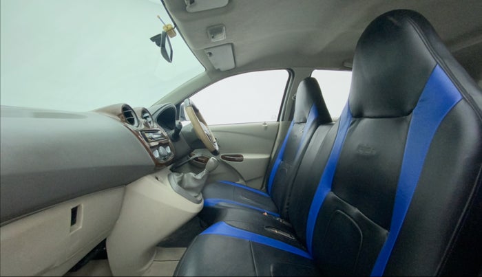 2015 Datsun Go Plus T, Petrol, Manual, 97,380 km, Right Side Front Door Cabin