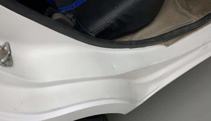 2015 Datsun Go Plus T, Petrol, Manual, 97,380 km, Right C pillar - Slightly dented
