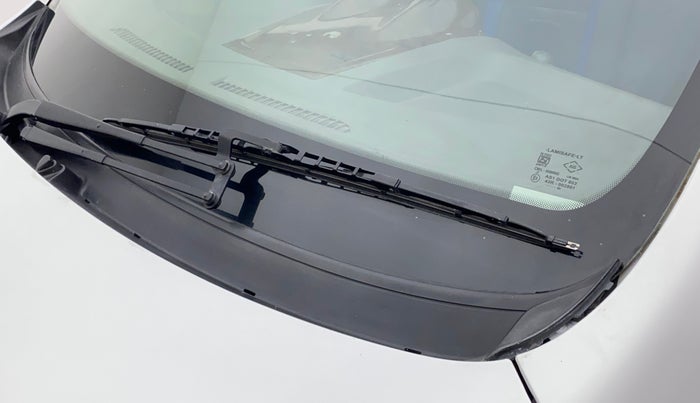 2015 Datsun Go Plus T, Petrol, Manual, 97,380 km, Front windshield - Rubber blade broken or missing