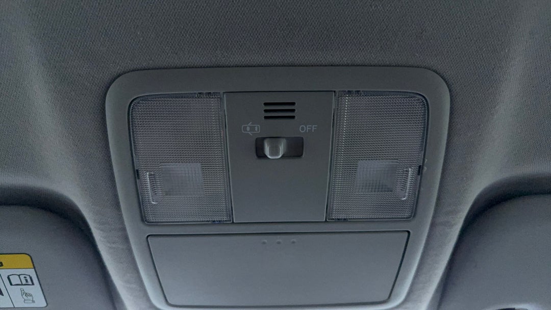 On-Roof Controls/Sunglass holder