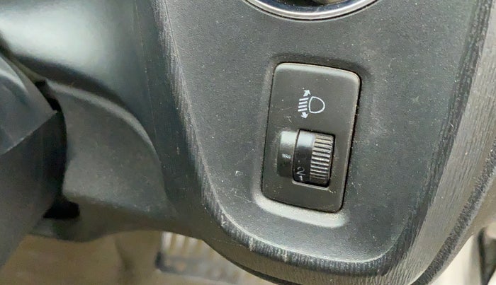 2015 Honda Brio S MT, Petrol, Manual, 14,214 km, Dashboard - Headlight height adjustment not working