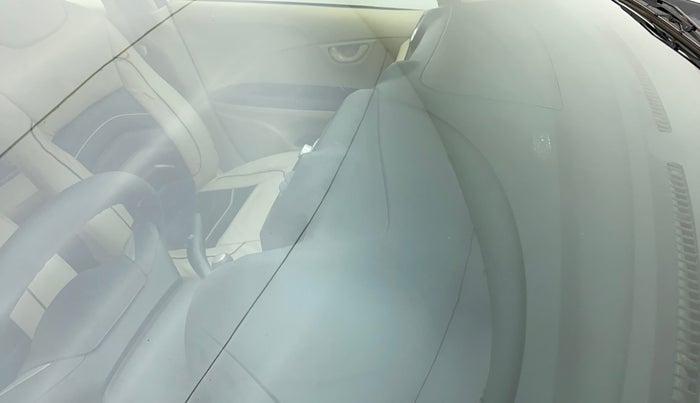 2015 Honda Brio S MT, Petrol, Manual, 14,214 km, Front windshield - Minor spot on windshield