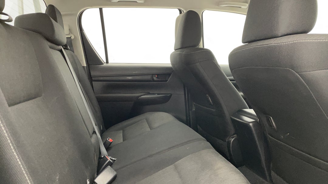 2016 Toyota Hilux Sr Hi-rider, Automatic, 103610 km, Right Side Rear Door Cabin View