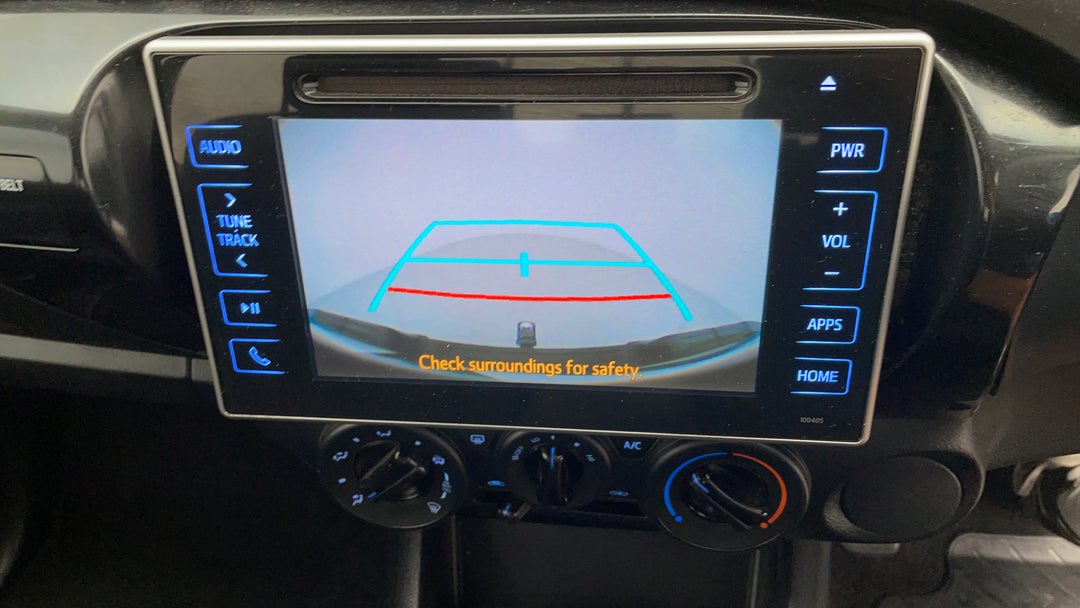 2016 Toyota Hilux Sr Hi-rider, Automatic, 103610 km, Parking Camera