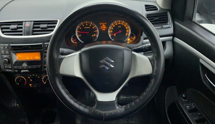 2015 Maruti Swift VXI D, CNG, Manual, 31,645 km, Steering Wheel Close Up