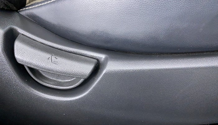 2017 Hyundai Grand i10 SPORTZ (O) 1.2 AT VTVT, Petrol, Automatic, 13,414 km, Driver Side Adjustment Panel