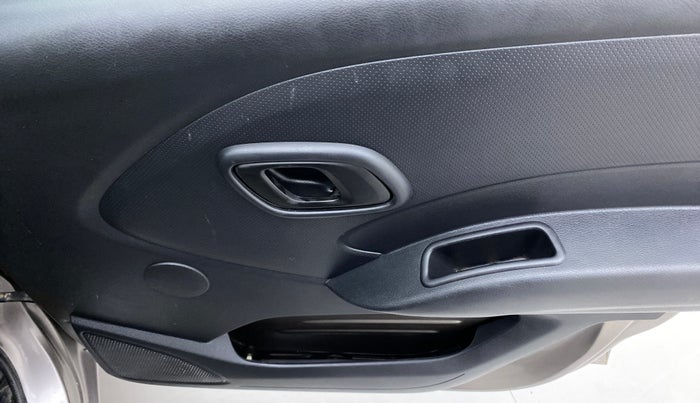 2017 Datsun Redi Go S, Petrol, Manual, 54,032 km, Driver Side Door Panels Control