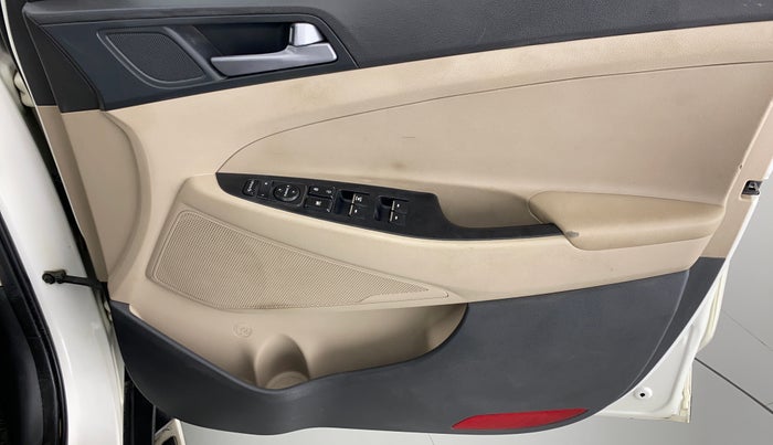 2017 Hyundai Tucson 2WD AT GL DIESEL, Diesel, Automatic, 89,331 km, Driver Side Door Panels Control