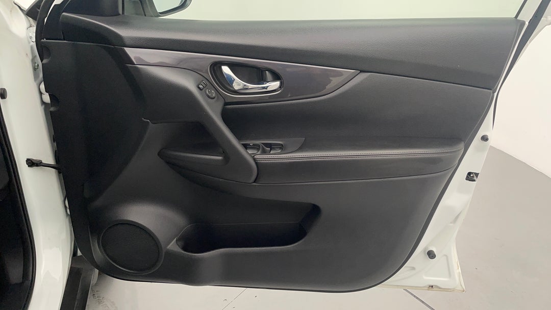 2021 Nissan X-trail St (2wd), Automatic, 40965 km, Speaker View