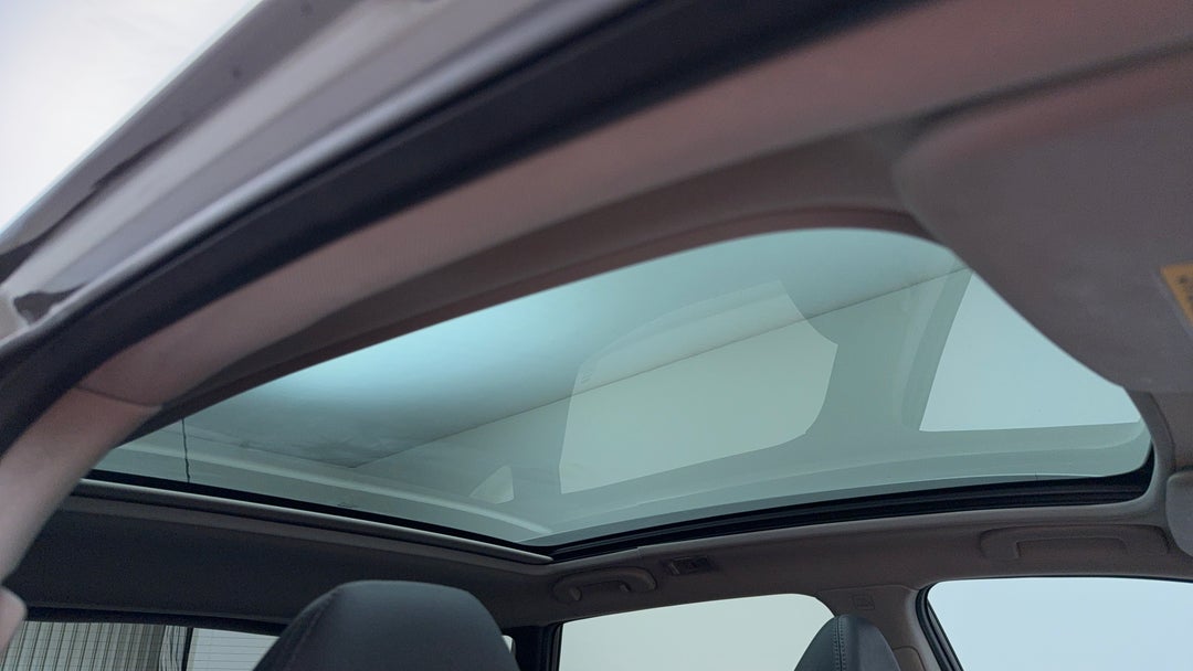 Interior Sunroof/Moonroof