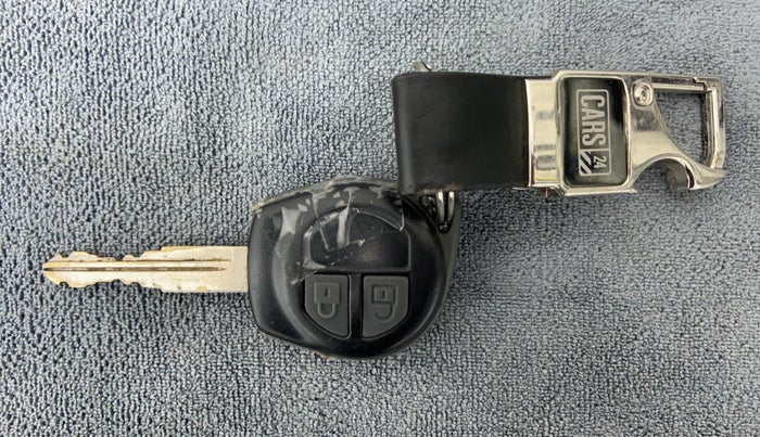 2014 Maruti Swift VDI, Diesel, Manual, 72,074 km, Key Close Up