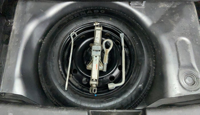 2014 Maruti Swift VDI, Diesel, Manual, 72,074 km, Spare Tyre