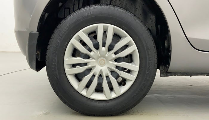 2014 Maruti Swift VDI, Diesel, Manual, 72,074 km, Right Rear Wheel