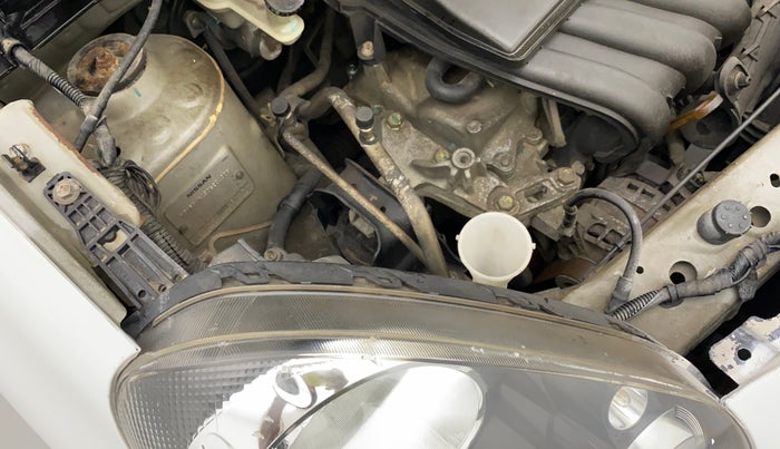 2013 Nissan Micra Active XV, Petrol, Manual, 32,132 km, Right headlight - Clamp has minor damage