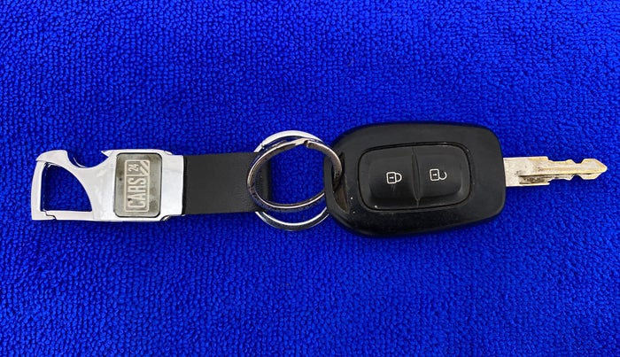 2016 Datsun Redi Go LIMITED EDITION, Petrol, Manual, 50,750 km, Key Close Up