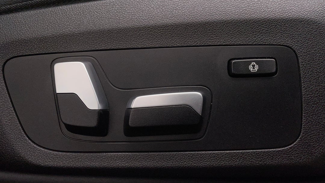 2019 BMW X3 Xdrive30i M Sport, Automatic, 41629 km, Drivers Side Adjustment Panel