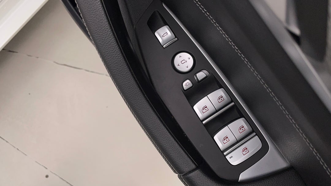 2019 BMW X3 Xdrive30i M Sport, Automatic, 41629 km, Drivers Side Door Panel Controls