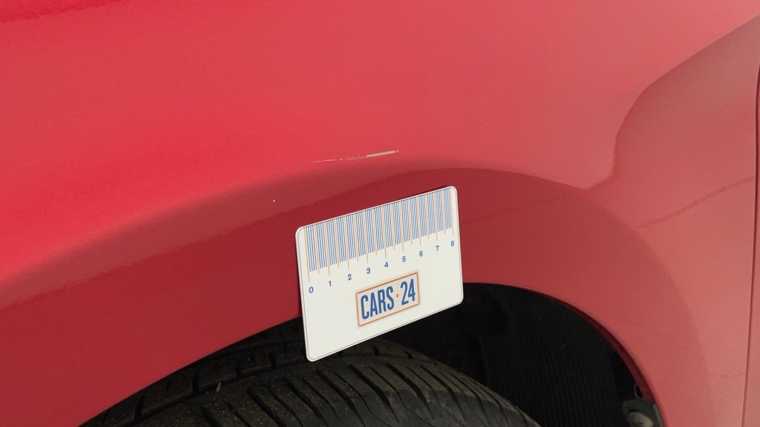 Quarter Panel Front LHS Guard Scratch