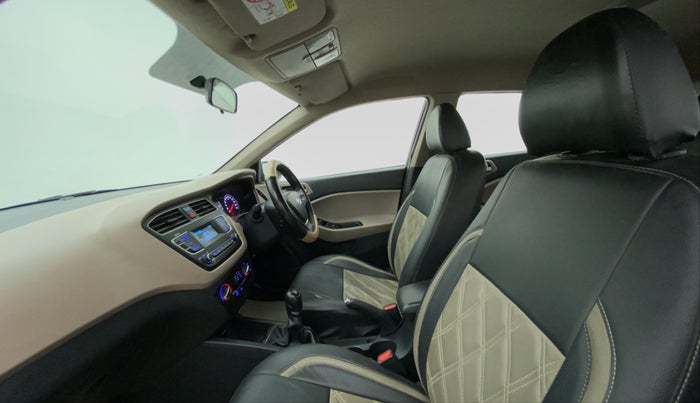 2019 Hyundai Elite i20 1.2 MAGNA PLUS VTVT, Petrol, Manual, 45,767 km, Right Side Front Door Cabin