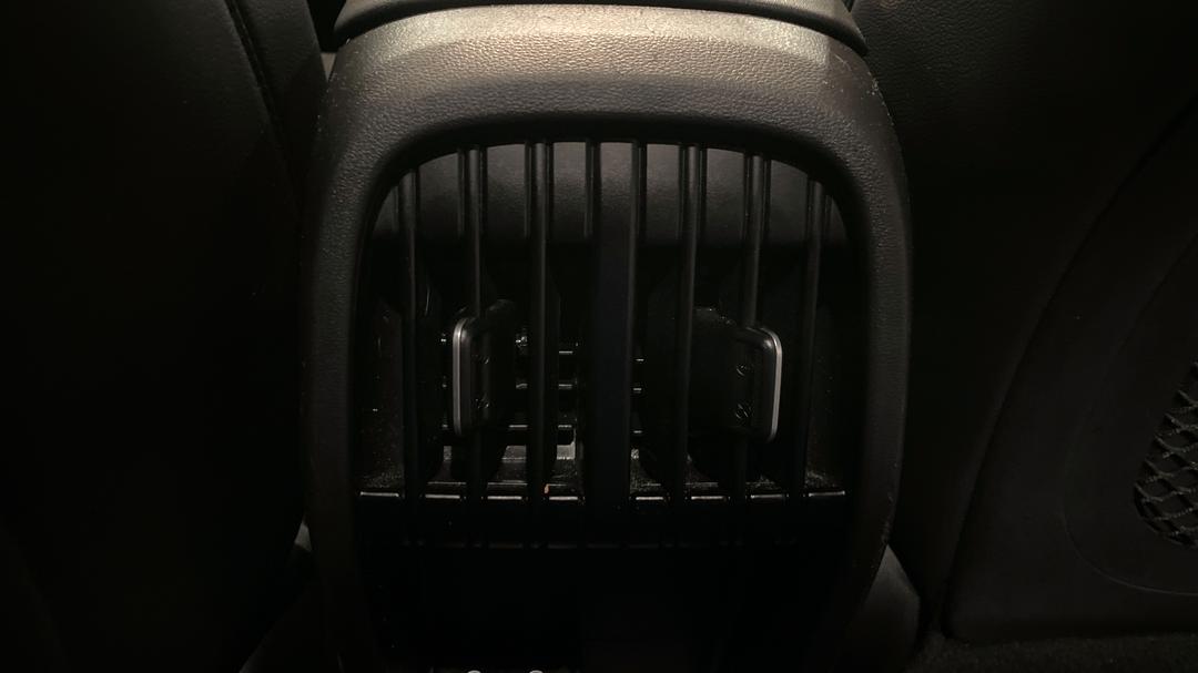 2023 Hyundai Kona Premium, Automatic, 56889 km, Rear A/C Vent