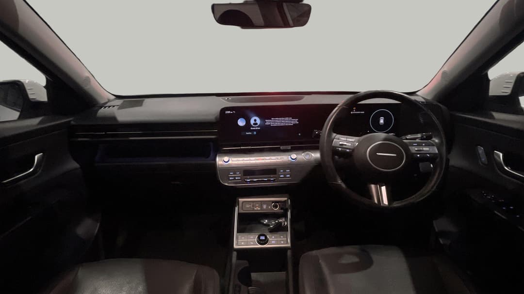 2023 Hyundai Kona Premium, Automatic, 56889 km, Dashboard View