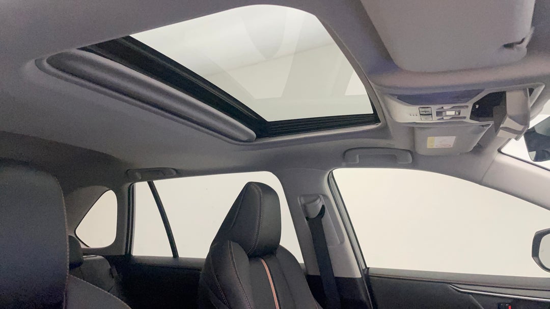 Interior Sunroof/Moonroof