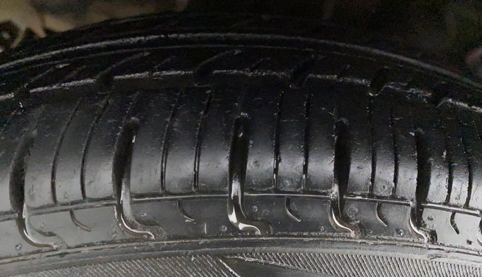 2018 Datsun Redi Go 1.0 T(O) AT, Petrol, Automatic, 60,903 km, Left Front Tyre Tread